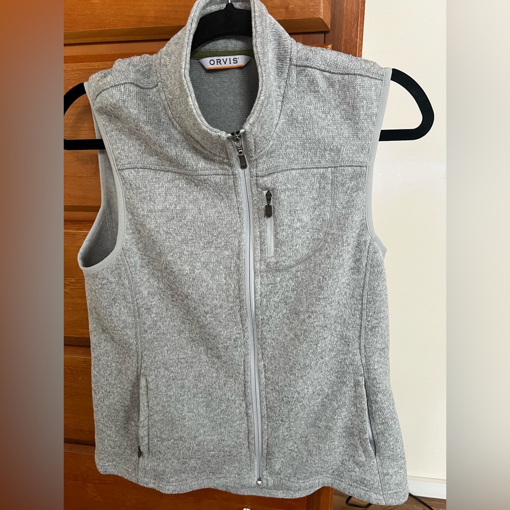 Orvis gray vest size Medium. Men’s or woman’s